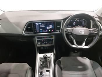 Begagnad Seat Ateca Xperience 150 HK (110 kW) 2022 Röd SUV