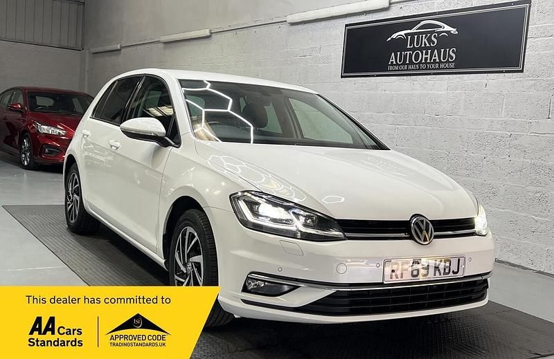 White Used 2020 VW Golf VII Edition Hatchback | £11,795 (Fair price) - Image 1/4