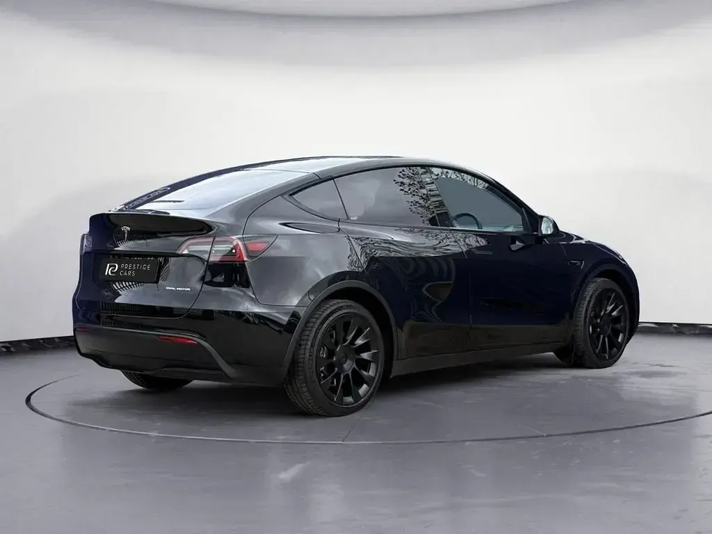 Used Tesla Model Y Long Range AWD 378 kW (514 HP) 2022 Black SUV