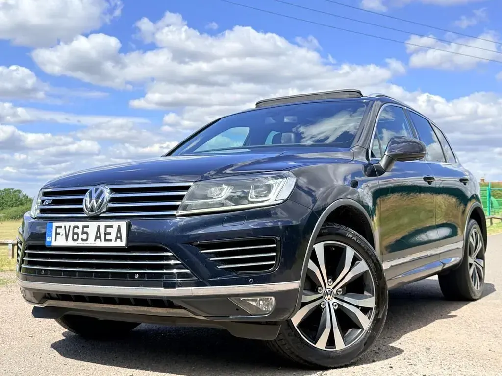 Used VW Touareg R-line 262 HP (192 kW) 2015 Blue SUV