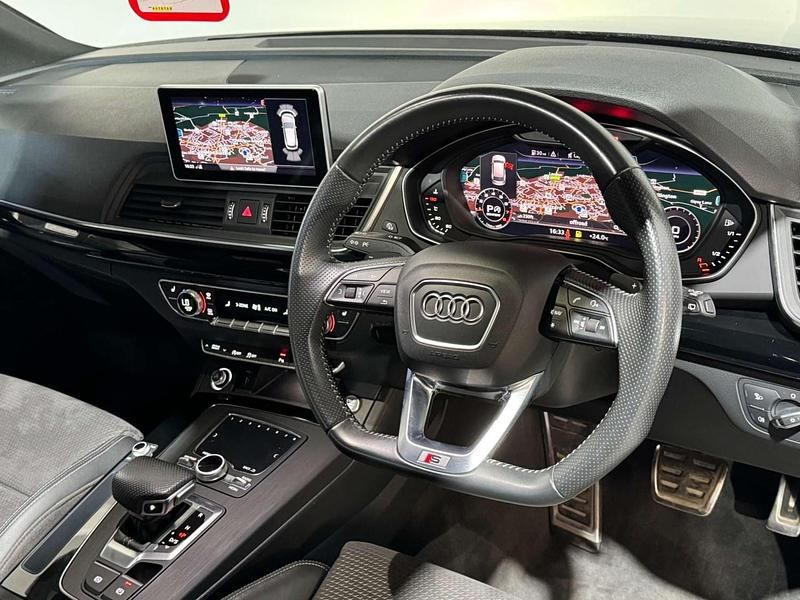 Used Audi Q5 Black Edition 245 HP (180 kW) 2020 Blue SUV