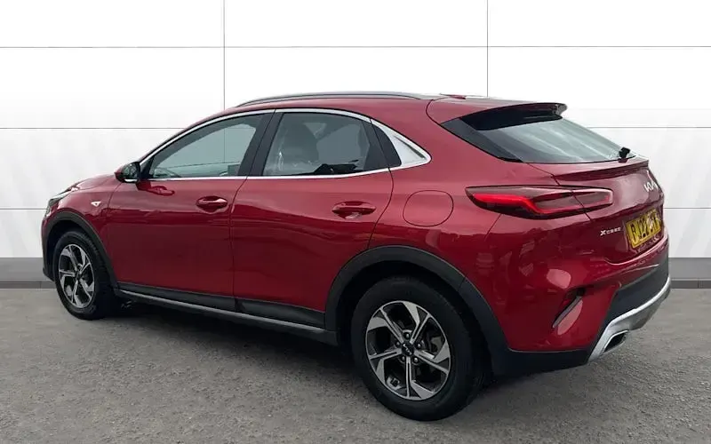 Used Kia XCeed 120 HP (88 kW) 2022 Red SUV