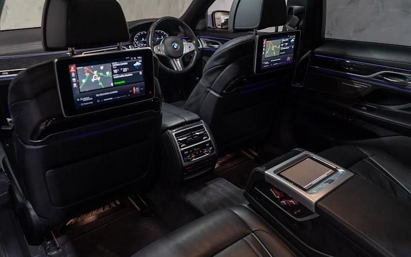 Used BMW 730L M Sport 265 HP (194 kW) 2019 Silver Sedan