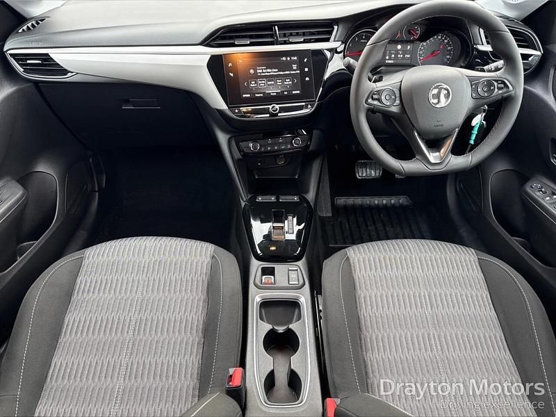 Used Vauxhall Corsa Design Edition 100 HP (73 kW) 2023 White Hatchback