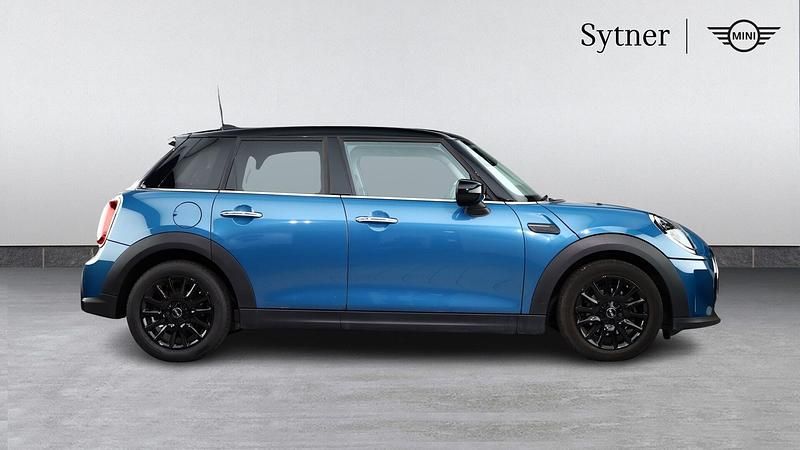 Usado Mini Cooper Classic 134 CV (98 kW) 2024 Azul Utilitario