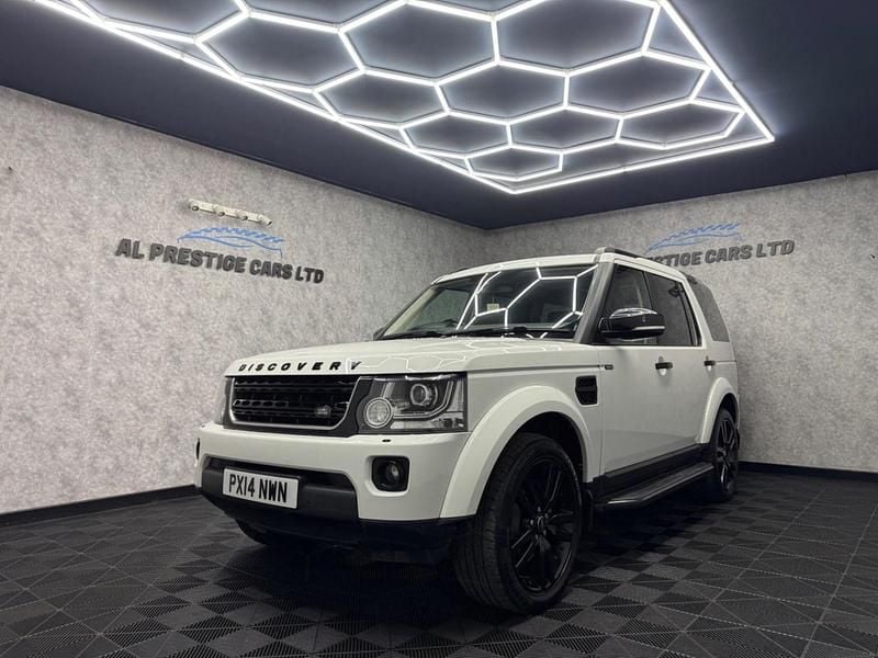 White Used 2014 Land Rover Discovery 4 HSE SUV | £14,999 (Fair price) - Image 1/4