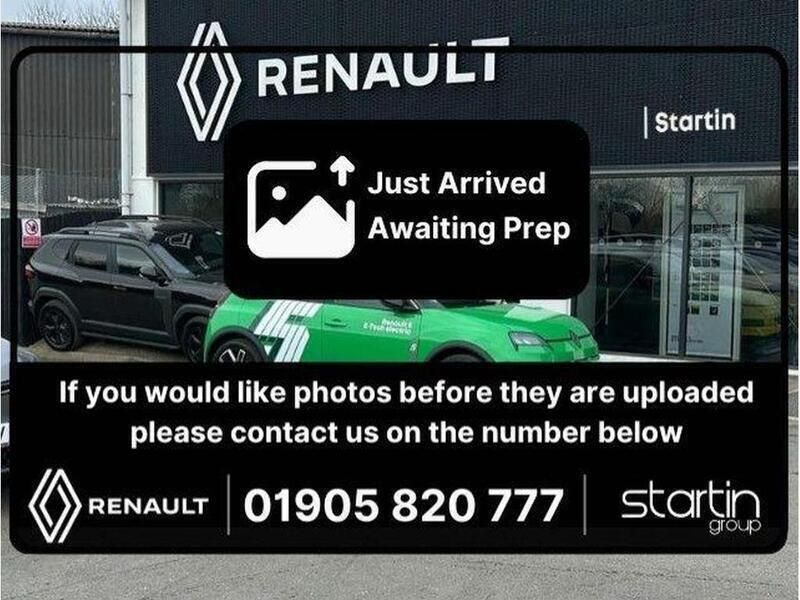 Blue/black Used 2024 Renault Mégane Techno Hatchback | £21,950 (Fair price) - Image 1/4