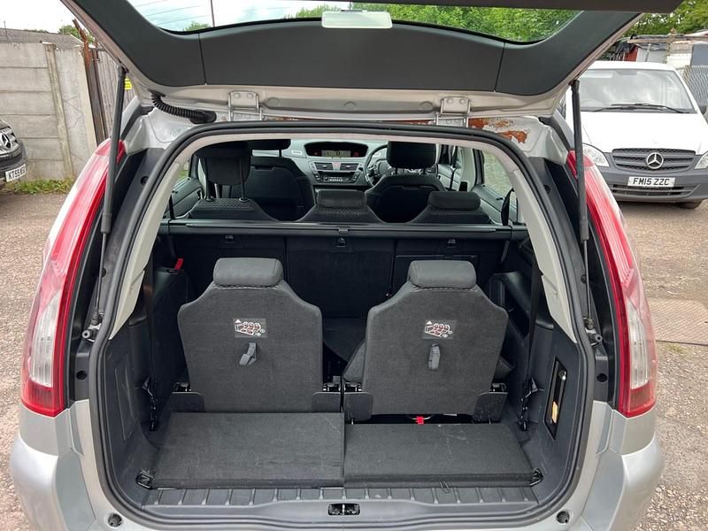 Used Citroën Grand C4 Picasso VTR Sport 110 HP (80 kW) 2011 Silver MPV