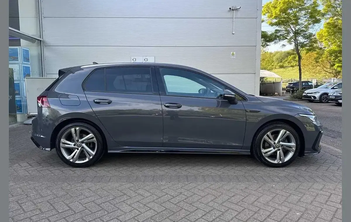 Used VW Golf VIII R-line 147 HP (108 kW) 2023 Grey Hatchback