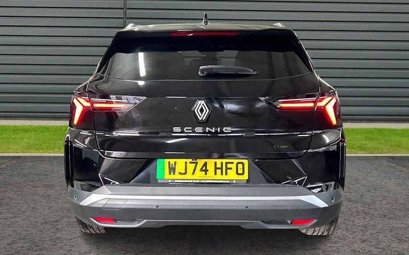 Używany Renault Scenic E-Tech Techno 160 kW (218 KM) 2025 SUV