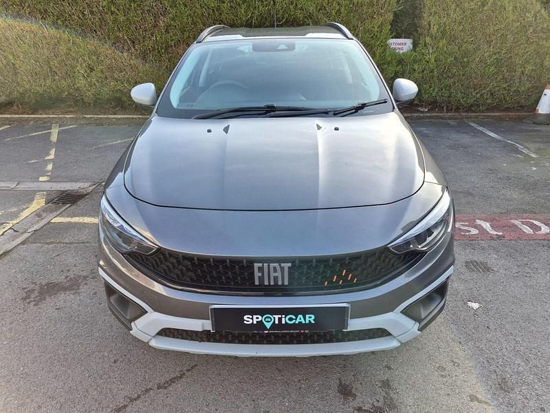 Used Fiat Tipo Cross 128 HP (94 kW) 2025 Grey Hatchback