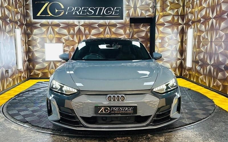 Used Audi e-tron GT quattro Design 389 kW (530 HP) 2024 Sedan