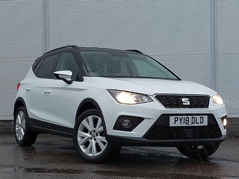 Used Seat Arona SE Technology 95 HP (69 kW) 2018 White SUV