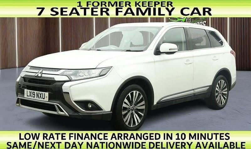 Used Mitsubishi Outlander 150 HP (110 kW) 2019 White SUV