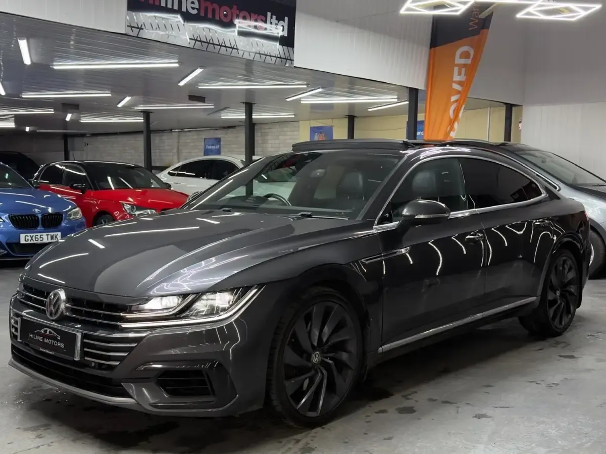 Begagnad VW Arteon R-line 280 HK (205 kW) 2018 Grå Halvkombi