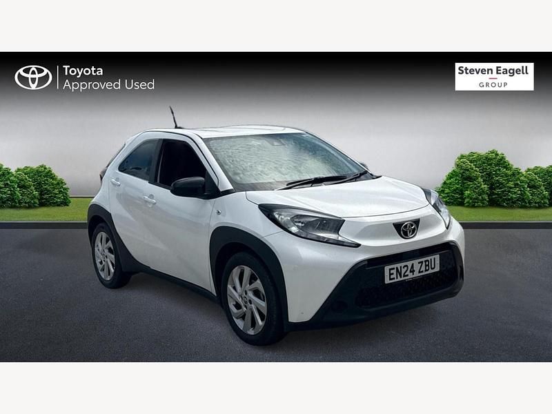 White Used 2024 Toyota Aygo PURE Hatchback | £13,040 (Fair price) - Image 1/3