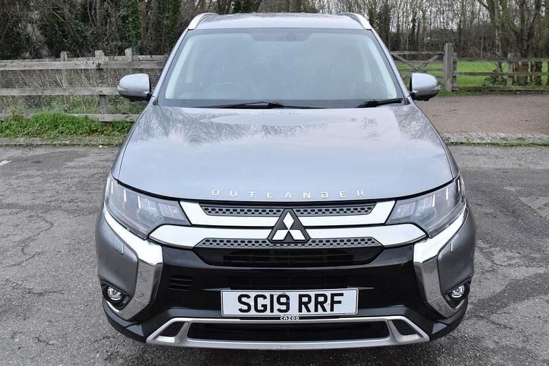 Used Mitsubishi Outlander 2019 Grey SUV