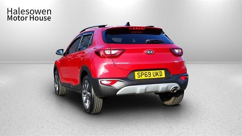 Used Kia Stonic 118 HP (86 kW) 2019 Red SUV