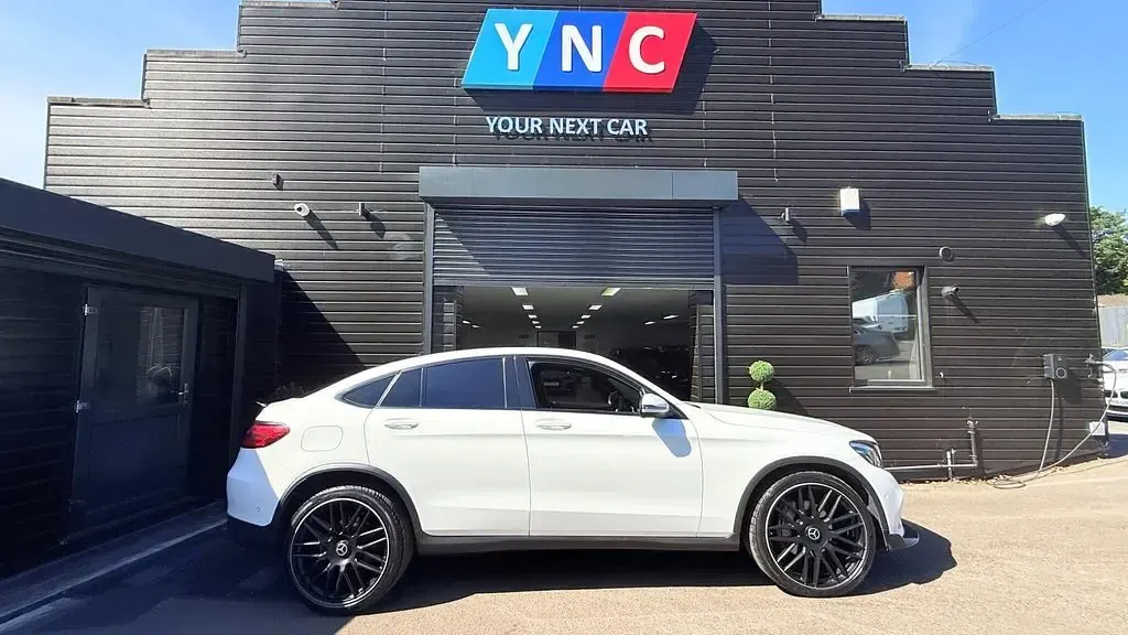 Used Mercedes GLC220 AMG line 2017 White SUV