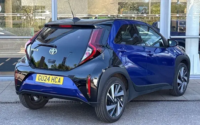 Used Toyota Aygo X 72 HP (52 kW) 2024 Blue SUV