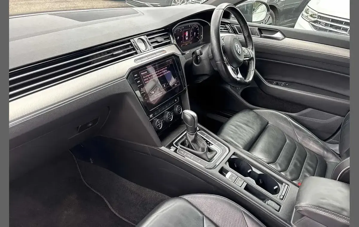 Używany VW Arteon R-line 150 KM (110 kW) 2020 Szary Hatchback