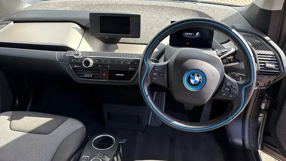 Usado BMW i3 Comfort Edition 133 kW (181 HP) 2022 Branco Citadino