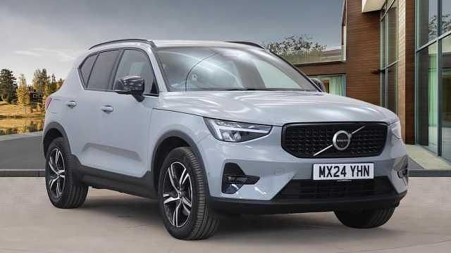 Grey Used 2024 Volvo XC40 Plus SUV | £32,490 (Fair price) - Image 1/4
