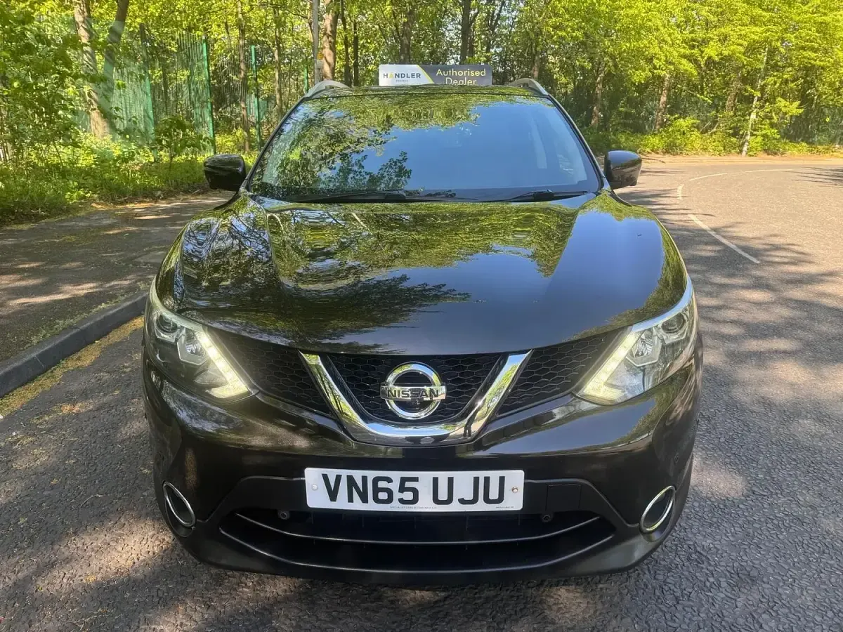 Used Nissan Qashqai Tekna 110 HP (80 kW) 2015 Black SUV