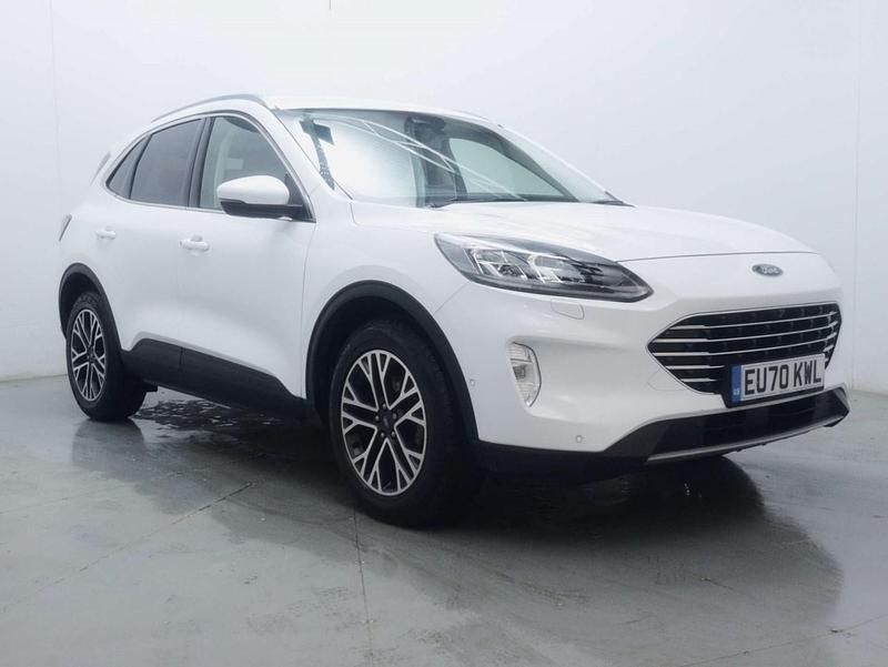 Used Ford Kuga Titanium 150 HP (110 kW) 2020 White SUV