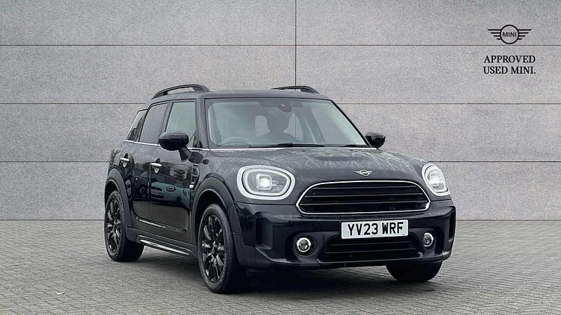 Black Used 2023 Mini Cooper Countryman Classic SUV | £23,618 (Fair price) - Image 1/4