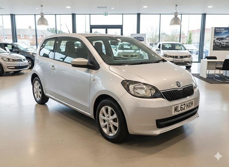 Used Skoda Citigo SE 60 HP (44 kW) 2012 Silver Hatchback