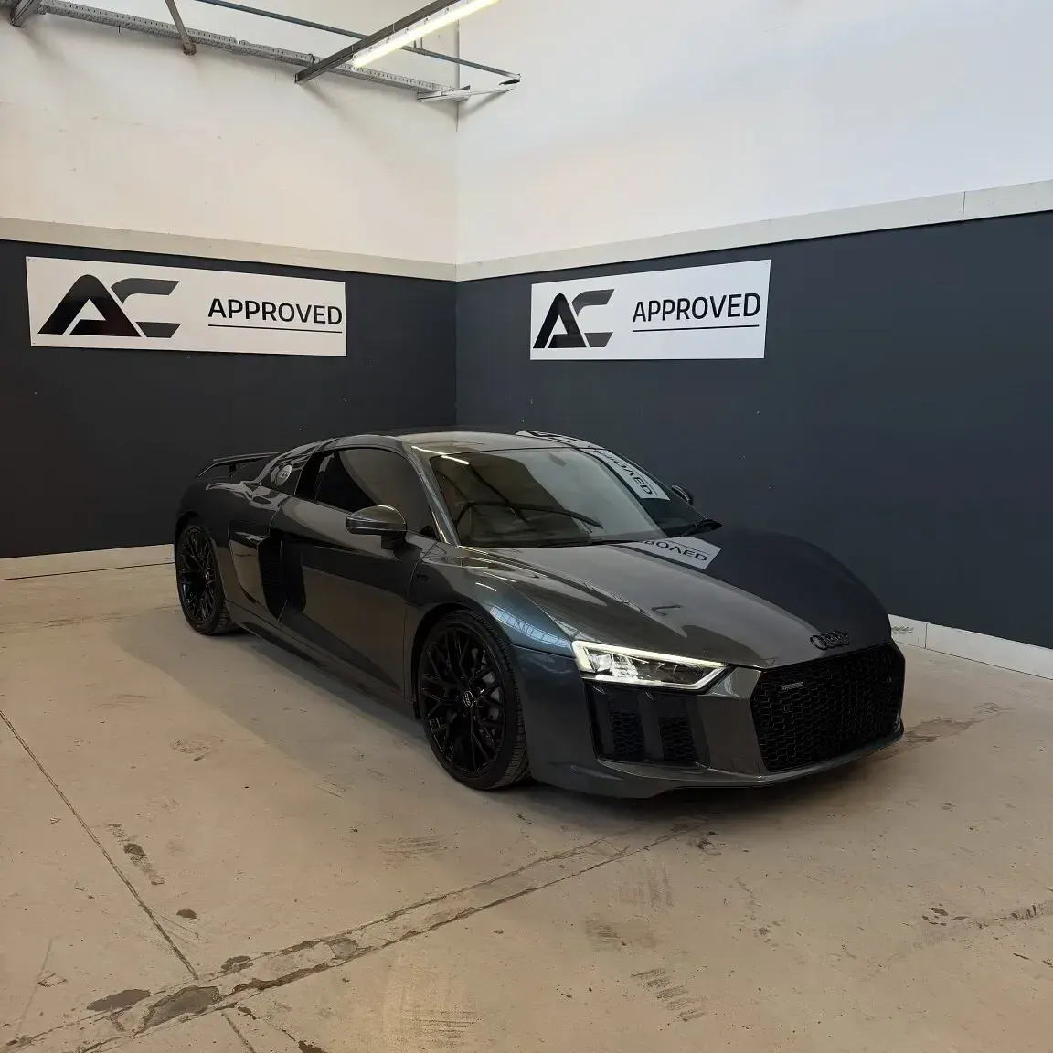 Used Audi R8 Coupé Design 2016 Grey Coupe