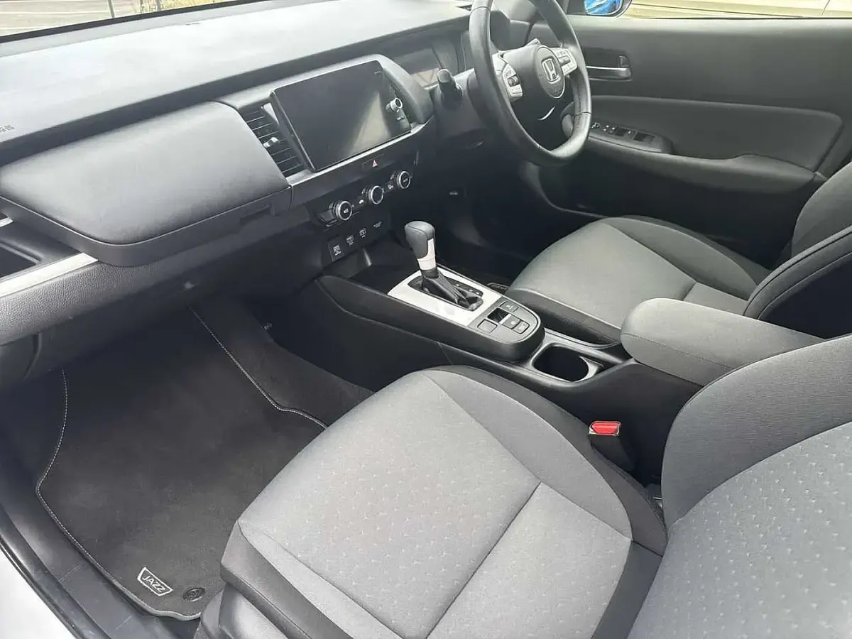 Used Honda Jazz Elegance 122 HP (89 kW) 2023 White Hatchback