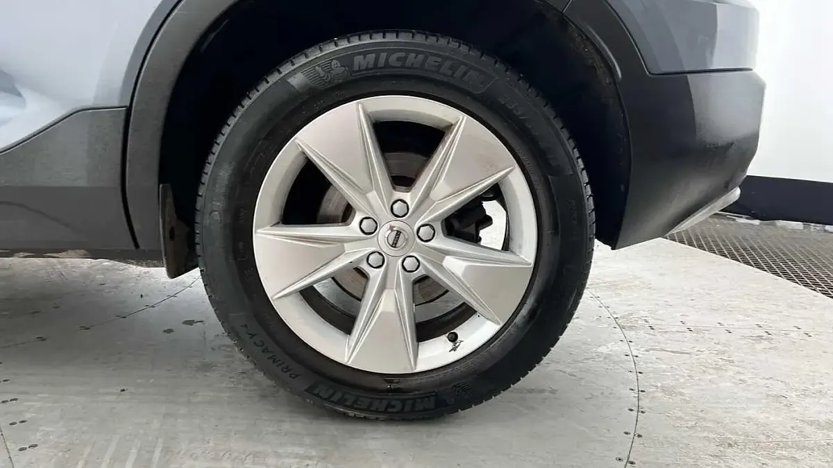 Usado Volvo XC40 Core 2023 Cinzento SUV
