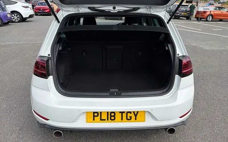 Used VW Golf VII GTI 245 HP (180 kW) 2018 White Hatchback