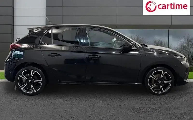 Used Vauxhall Corsa SRi 101 HP (74 kW) 2021 Black Hatchback