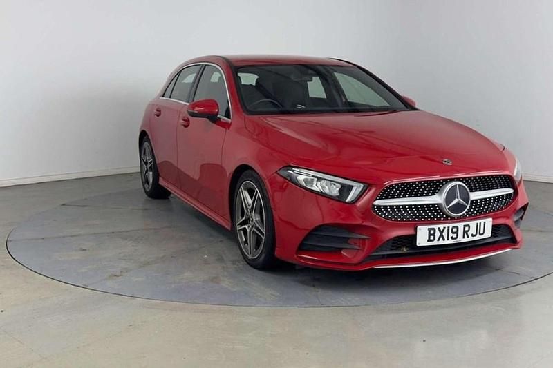 Used Mercedes A180 AMG line 136 HP (100 kW) 2019 Red Hatchback