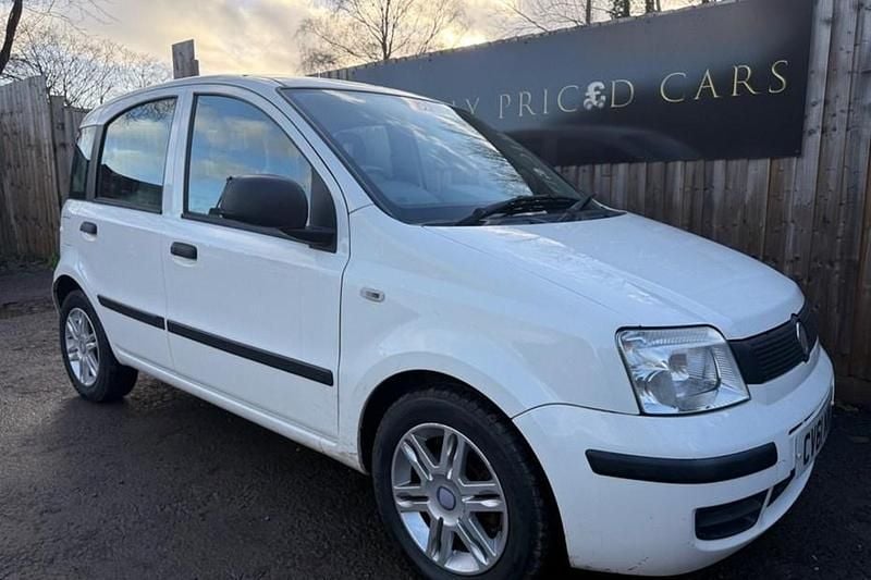 White Used 2011 Fiat Panda Hatchback | £1,889 (Fair price) - Image 1/1