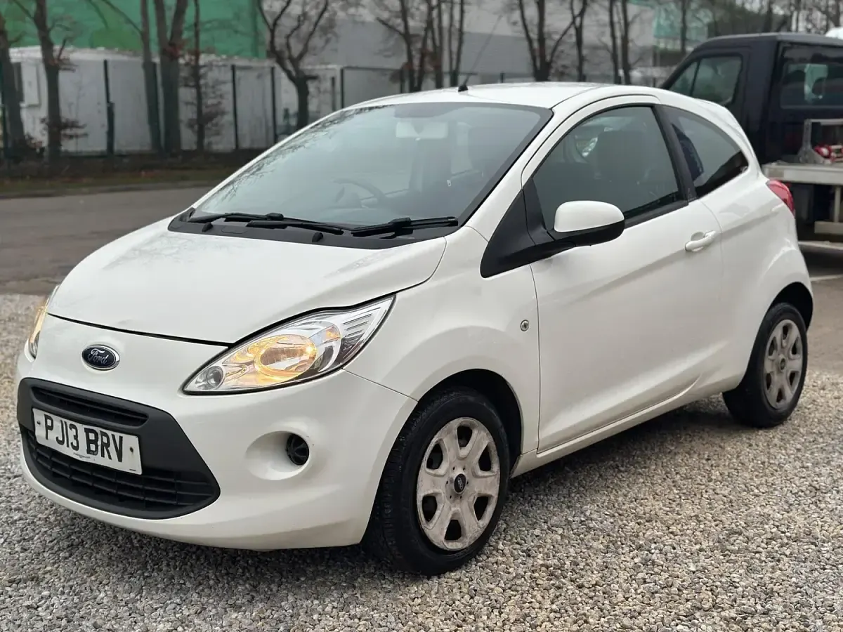 Used Ford Ka S 2013 White Hatchback