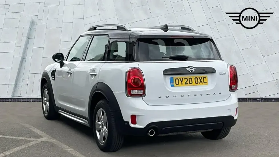 Usado Mini Cooper Countryman Classic 134 HP (98 kW) 2020 Branco SUV