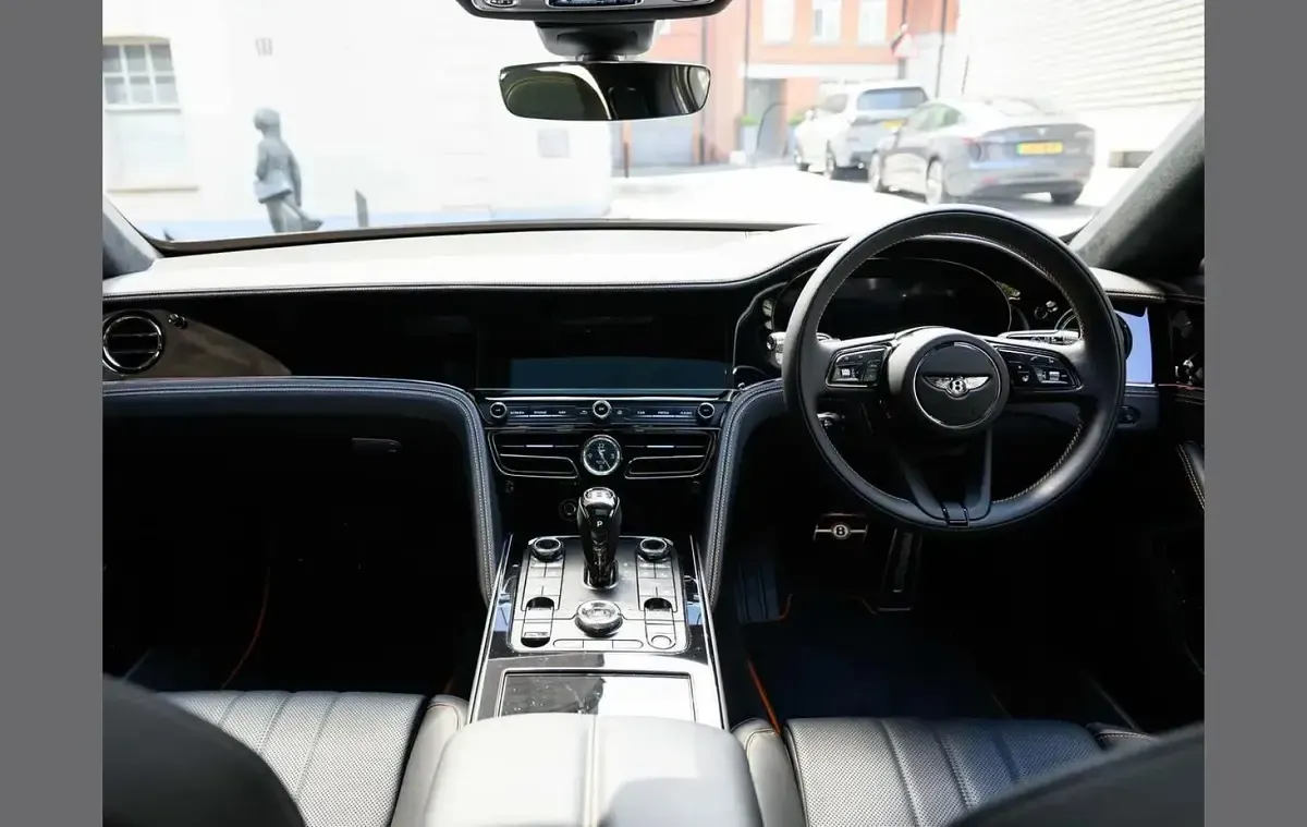 Used Bentley Flying Spur 670 HP (492 kW) 2026 Grey Sedan