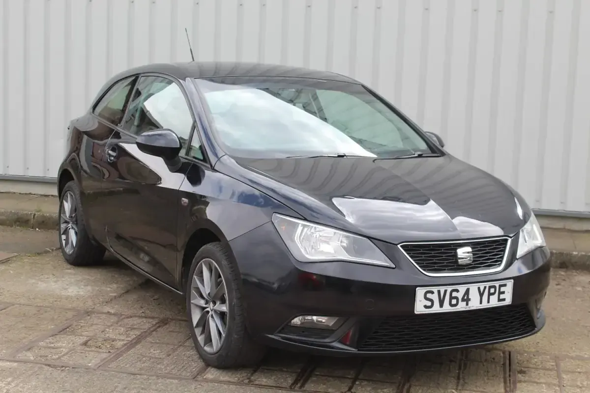 Begagnad Seat Ibiza I-Tech 2014 Svart Halvkombi