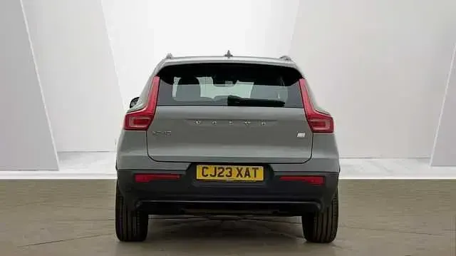 Used Volvo XC40 Plus 208 HP (152 kW) 2023 Grey SUV
