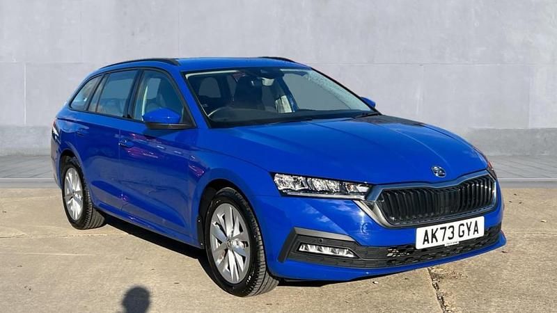 Energy blue Used 2024 Skoda Octavia SE Technology | £23,690 (Expensive) - Image 1/4