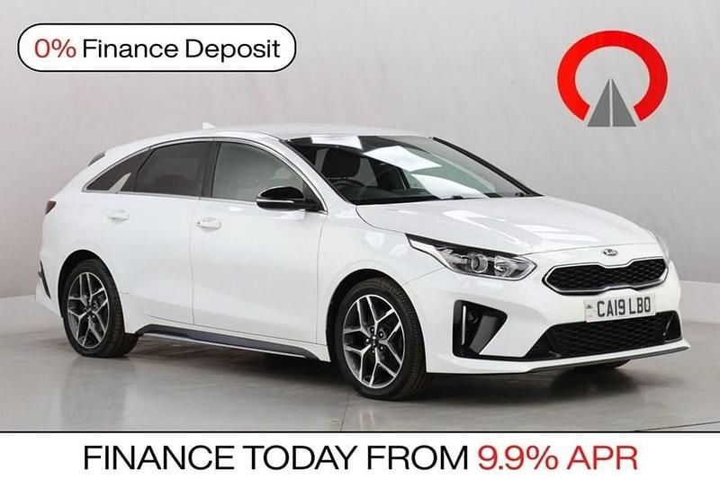 Used Kia ProCeed GT-Line 138 HP (101 kW) 2019 White Estate