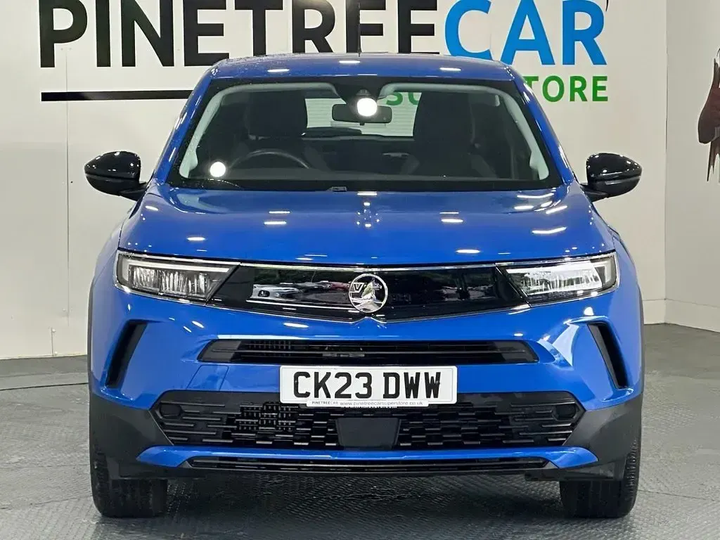 Used Vauxhall Mokka Design Edition 100 HP (73 kW) 2023 Blue SUV