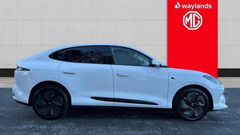 New MG IM6 300 kW (408 HP) 2025 SUV