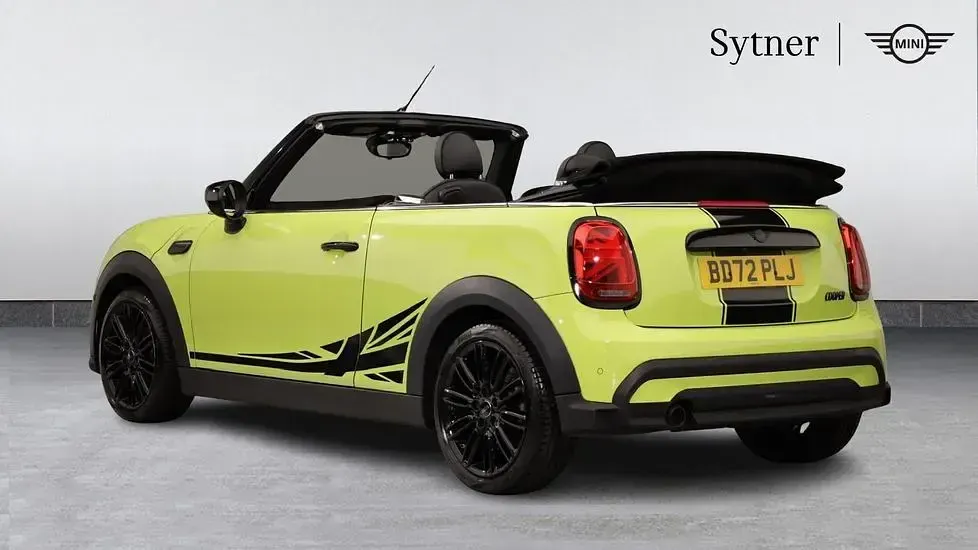 Used Mini Cooper Cabriolet Exclusive 134 HP (98 kW) 2022 Yellow Cabriolet