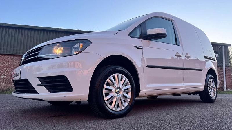 Used VW Caddy Trendline 102 HP (75 kW) 2019 White MPV