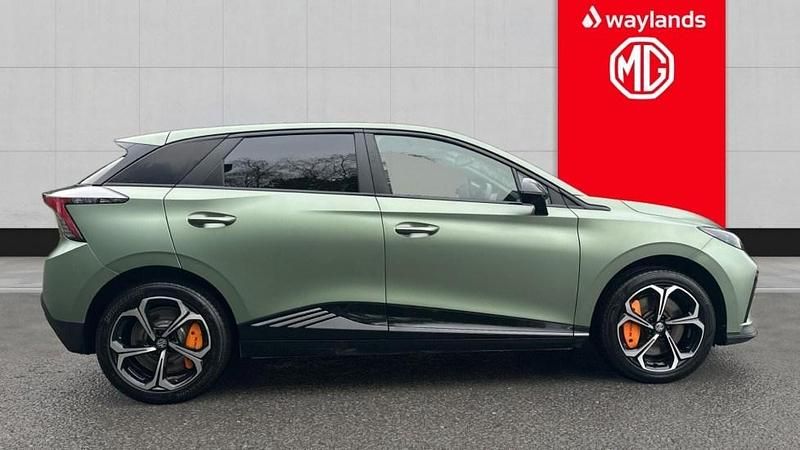 Used MG MG4 EV 2024 Green Hatchback